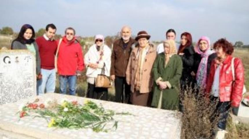 Gazeteci Yazar &Ouml;zdemir, Romanya&rsquo;da Erzincan&rsquo;ı Anlattı