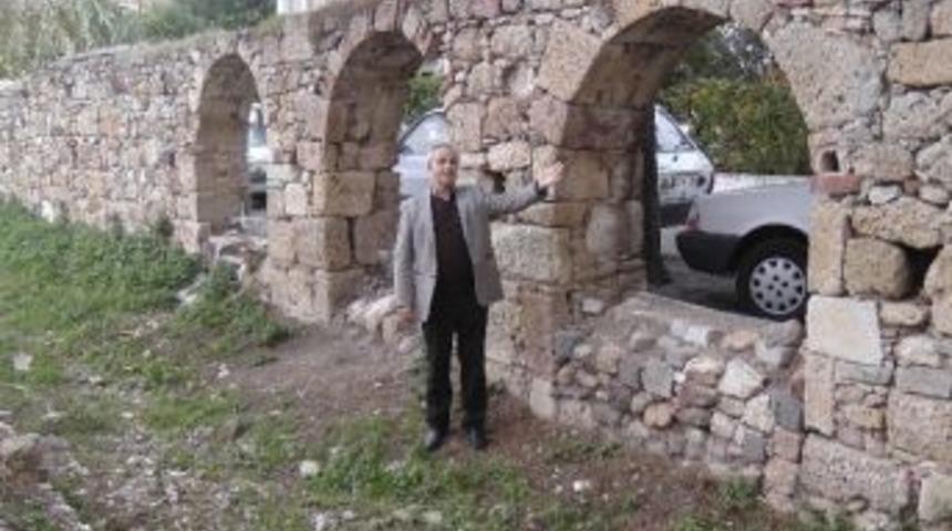 (&ouml;zel Haber) Fo&ccedil;a'nın Tarihi Su Kemerleri İlgi Bekliyor