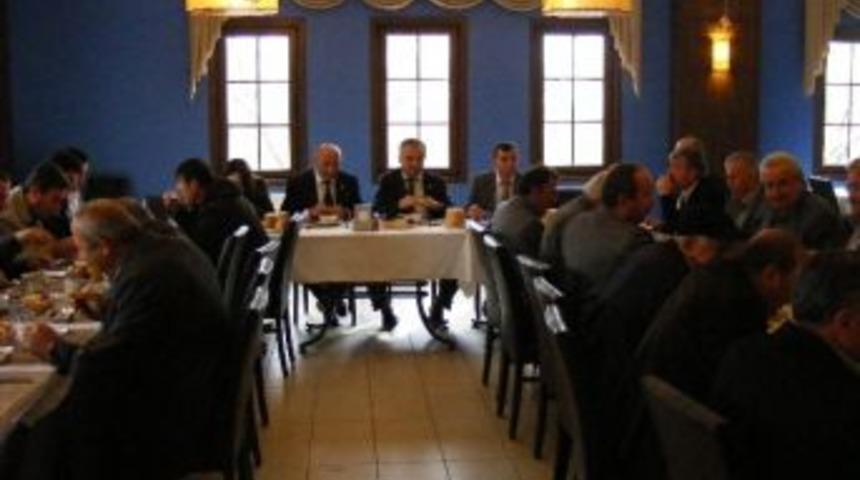 İl Genel Meclis &Uuml;yeleri Muhtarlarla İstişare Toplantısı Yaptı