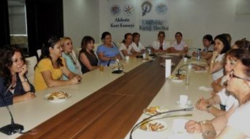 Akdenizli Kadınlardan 'kadına Şiddete Karşı M&uuml;cadele' G&uuml;n&uuml; Mesajı