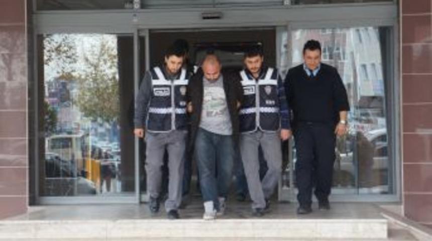 Deri Hırsızı Kamerada