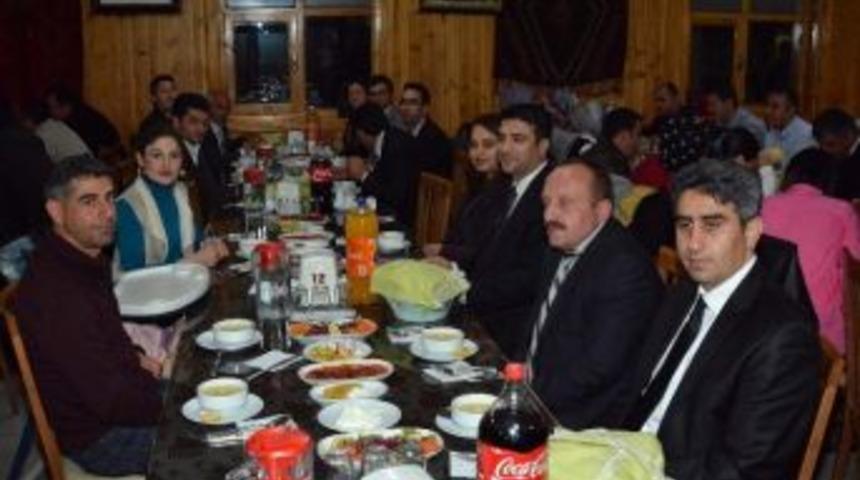 Pınarbaşı Ve Sarız&rsquo;da Coşkulu &Ouml;ğretmenler G&uuml;n&uuml;