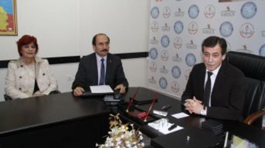 Sitemleri Kabul Gören Dershaneciler, İl Milli Eğitim Müdürü Cora'yla Buluştu