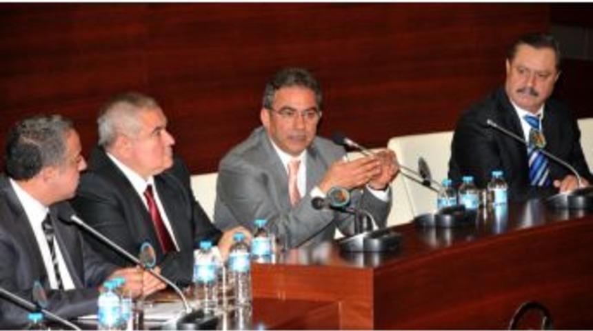 1 TIR Domates 10 Cep Telefonu, 1 TIR Mermer 1 Bilgisayar Ediyor