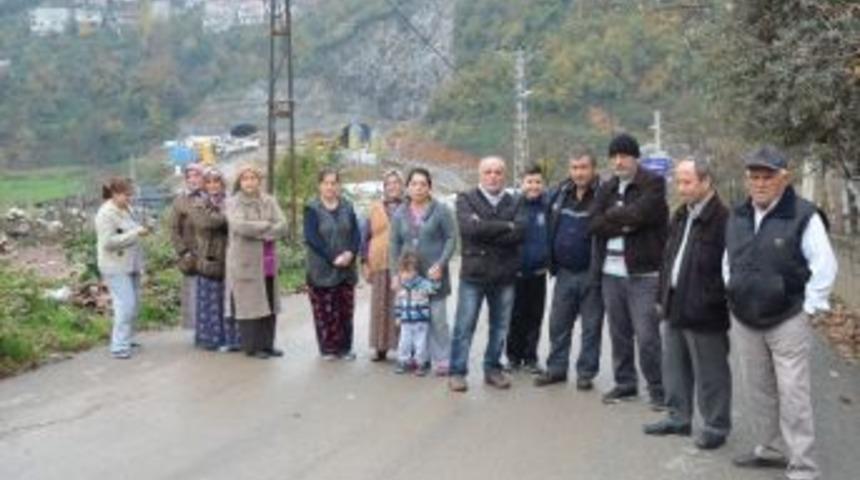 Bağlık T&uuml;neli&rsquo;ndeki Hafriyat Kamyonlarına Mahallenin Tepkisi