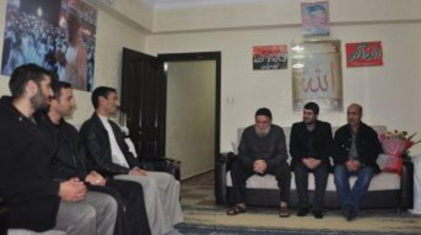 Emektar Eğitimciler Evlerinde Ziyaret Edildi