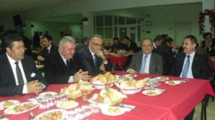 İlim Yayma Cemiyeti&rsquo;nden &Ouml;ğretmenlere Yemek