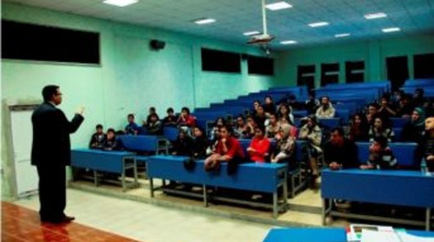 Hisarcık&rsquo;ta Hızlı Ve Etkin Okuma Teknikleri Eğitimi