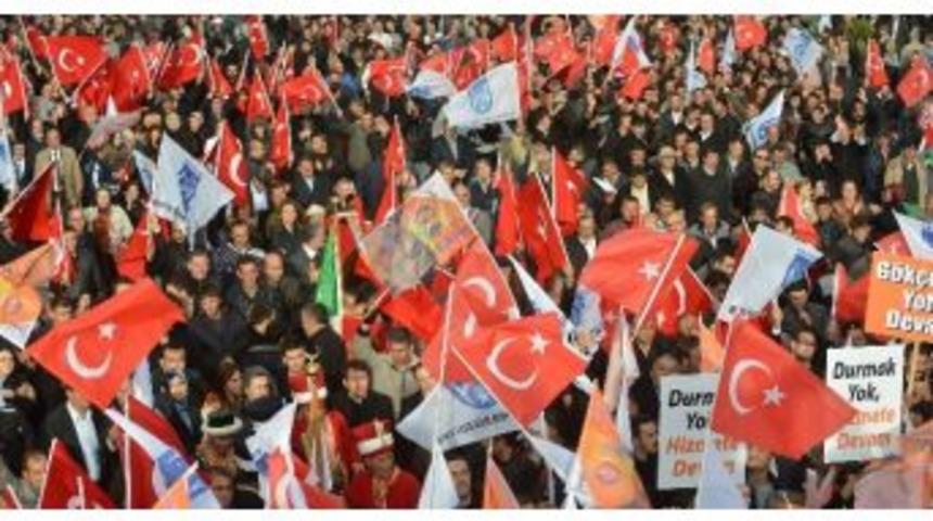 Başkan G&ouml;k&ccedil;ek&rsquo;e Belediye Personelinden Coşkulu Karşılama