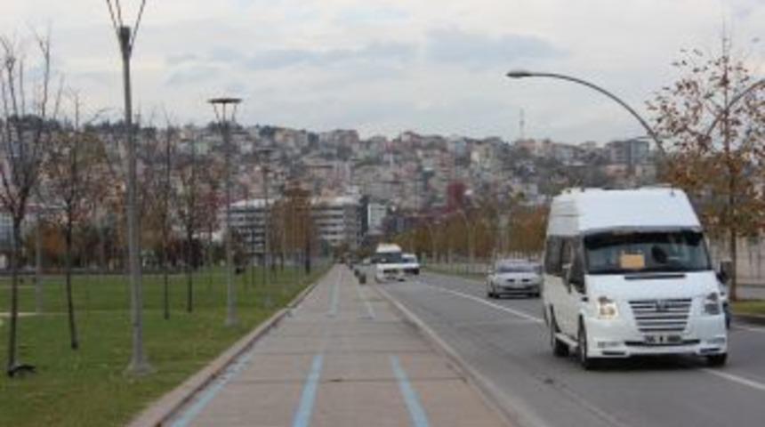 Eylemci Minib&uuml;s&ccedil;&uuml;lere Hapis Şoku