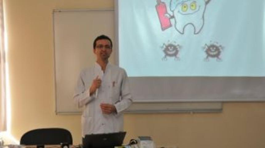 Ak&uuml;&rsquo;de &lsquo;toplum Ağız Ve Diş Sağlığı Haftası&rsquo; Kutlama Etkinliği