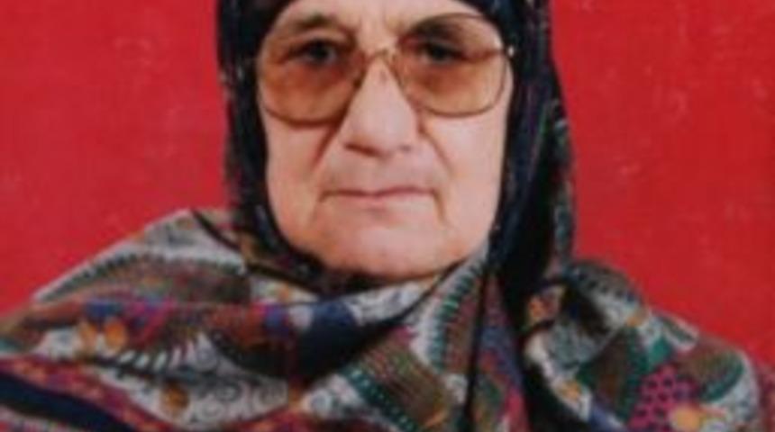 Eşinin &ouml;l&uuml;m&uuml;ne 12 saat dayanabildi