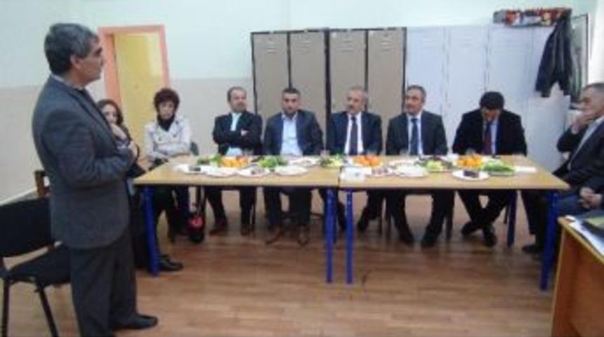 Ak Parti&rsquo;den Otistik &Ccedil;ocuklar Eğitim Merkezi&rsquo;ni Ziyaret