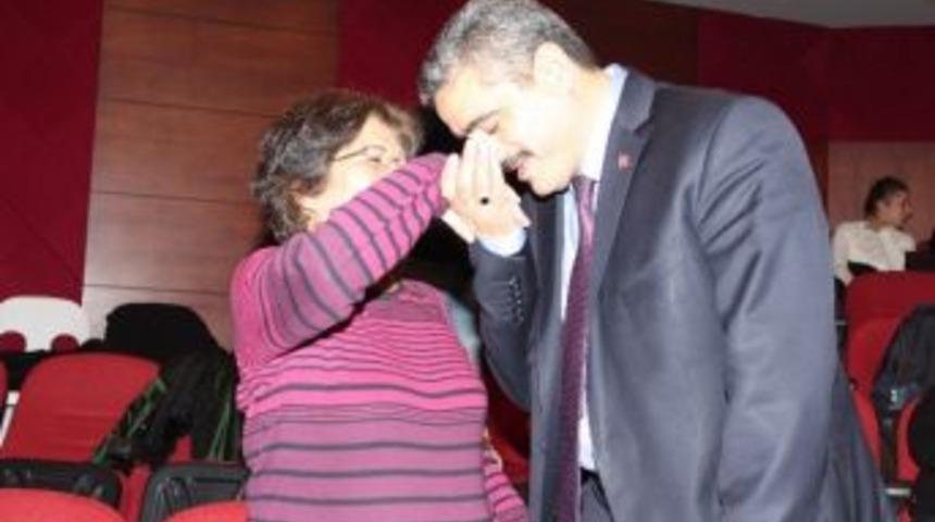 Başkan Alıcık, &Ouml;ğretmeniyle Eskileri Konuştu