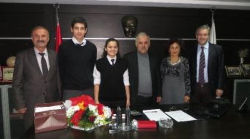 Tso Anadolu &Ouml;ğretmen Lisesi &Ouml;ğrencilerinden Teşekk&uuml;r Ziyareti