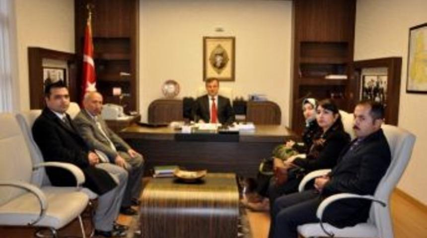 &Ouml;ğretmenler Kaymakam Per&ccedil;i&rsquo;yi Ziyaret Etti