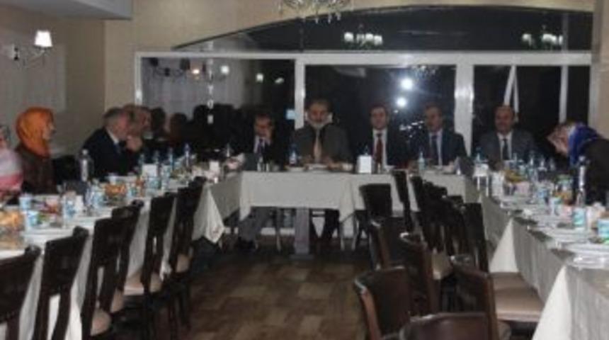 Paland&ouml;ken M&uuml;ft&uuml;l&uuml;ğ&uuml;nden &Ouml;ğretmenler G&uuml;n&uuml;nde Anlamlı Etkinik