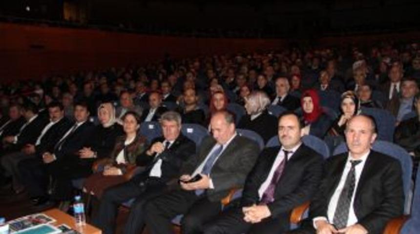 &Ouml;ğretmenler G&uuml;n&uuml; Programı, Ahmet &Ouml;zhan Konseri Ile Renklendi