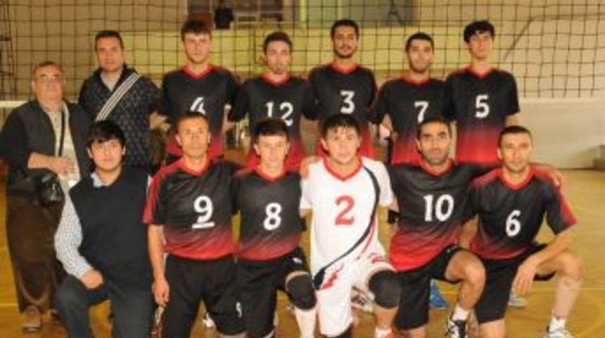 1930 Bafraspor Voleybol Takımı Grup Lideri Oldu