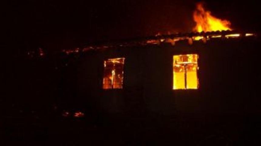 Kavak'ta Ev Yangını