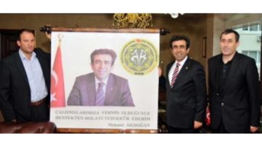 Akdoğan, Destekleri İ&ccedil;in Vali G&uuml;zeloğlu&rsquo;na Teşekk&uuml;r Etti