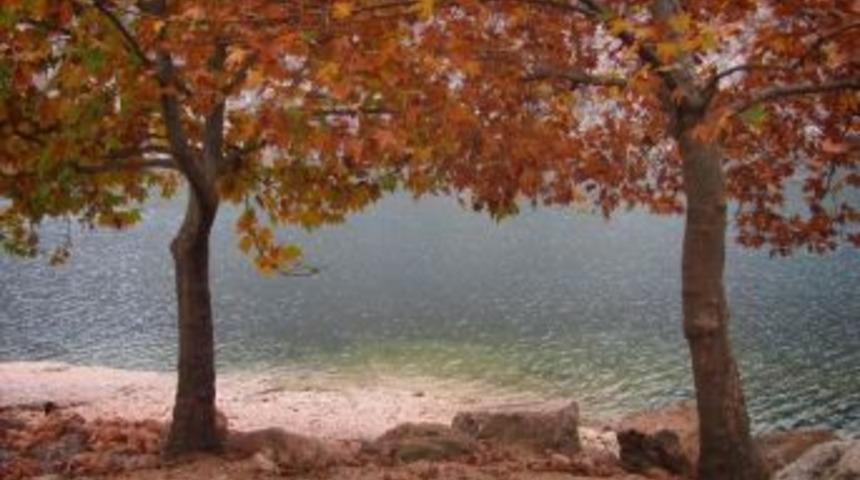 Fırat Nehri Kıyısında Sonbahar Bir Başka G&uuml;zel