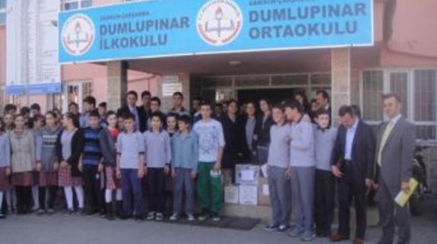 Liseden Kardeş Okullara K&uuml;t&uuml;phane Desteği