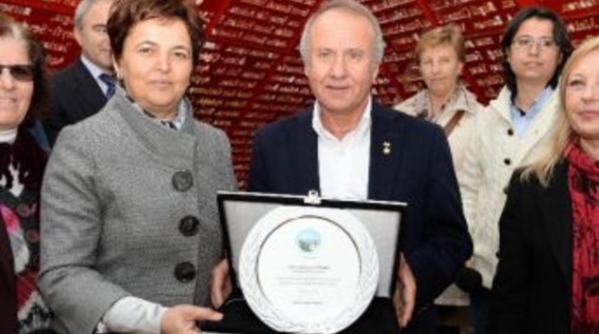 Başkan Evcilmen&rsquo;e Al Yazma Teşekk&uuml;r&uuml;