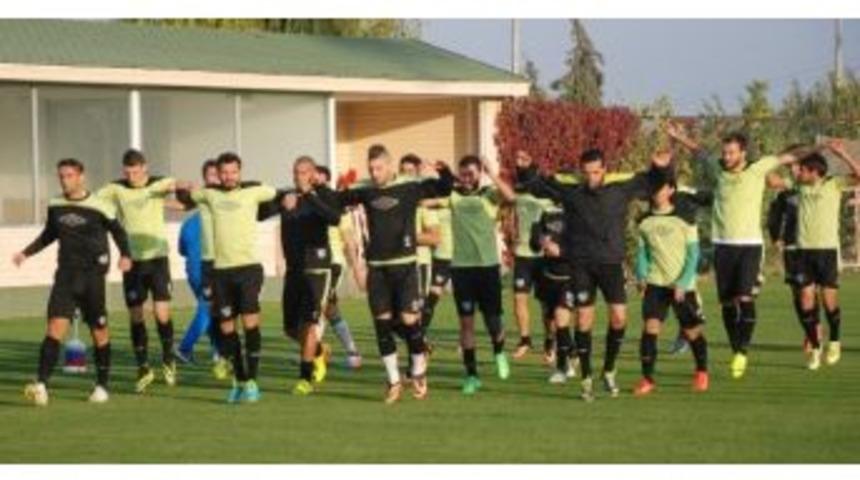 Denizlispor Tavşanlı&rsquo;ya Bileniyor
