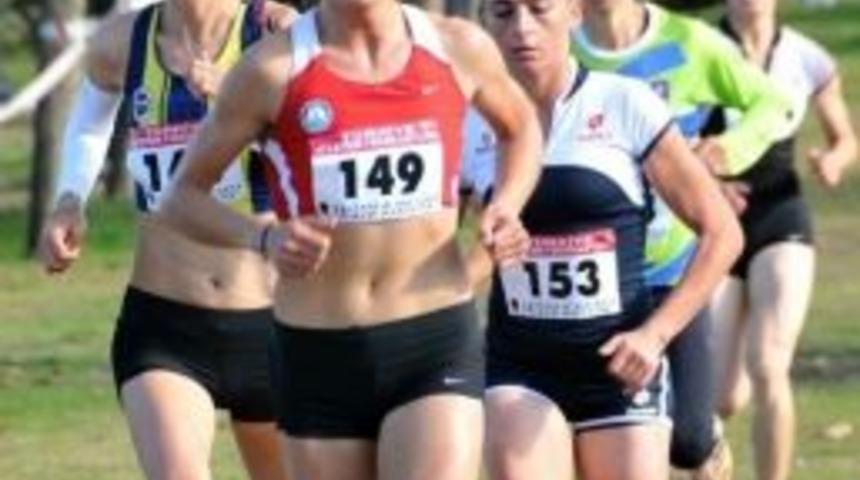 Şahinbey Belediye Sporlu Atlet T&uuml;rkiye&rsquo;yi Temsil Edecek