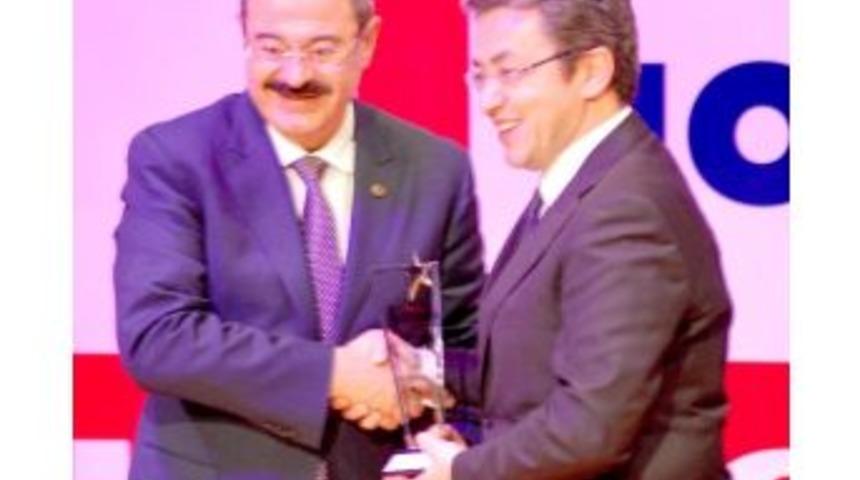 Tavaş Yem'e "b&ouml;lgesel Ve Uluslararası Marka &Ouml;d&uuml;l&uuml;"