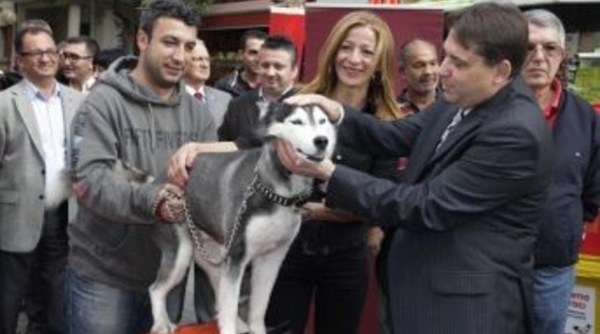 Konak Belediyesi, Can Dostlara Kol Kanat Geriyor