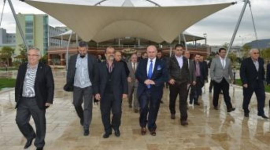 &Ccedil;iğlili İşadamları Başkan Metin Solak&rsquo;ın Konuğu Oldu