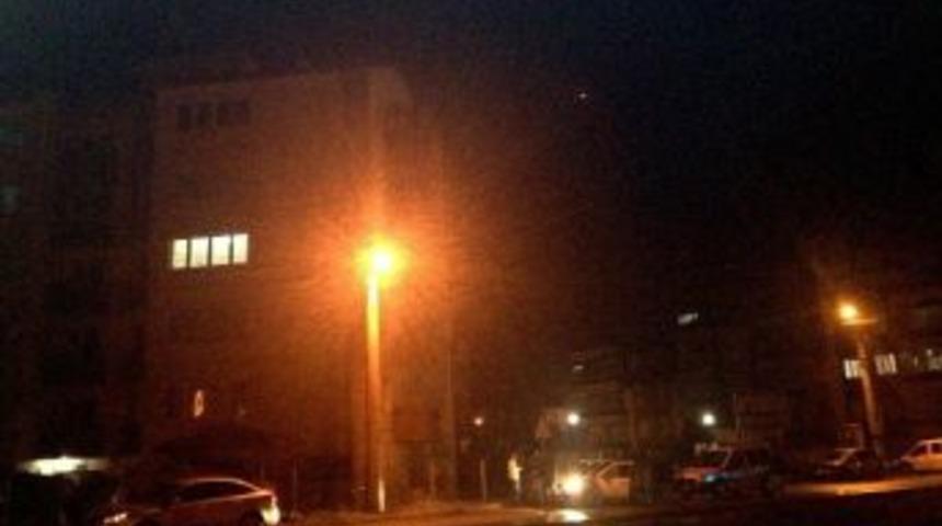 Maytap Atan Öğrenciler Siteyi Ayağa Kaldırdı