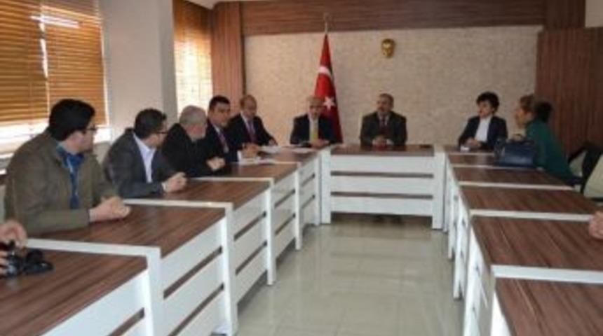 Basın Yayın Enformasyon Kayseri İl M&uuml;d&uuml;r&uuml; Uğurlu Niğdeli Gazeteciler İle Buluştu