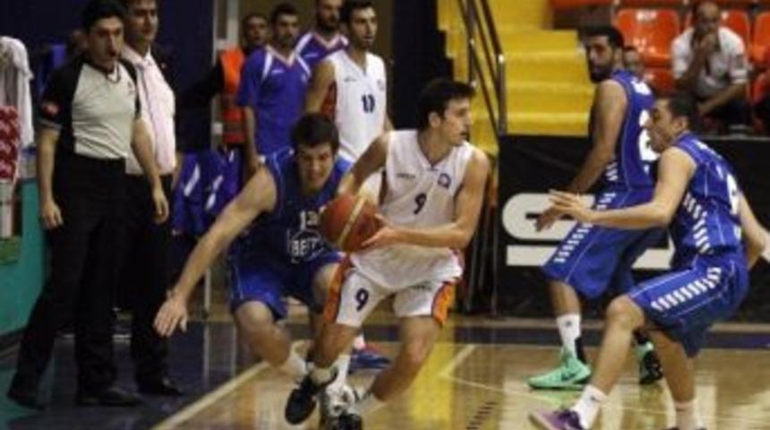 B&uuml;y&uuml;kşehir&rsquo;den &Ouml;nemli Galibiyet