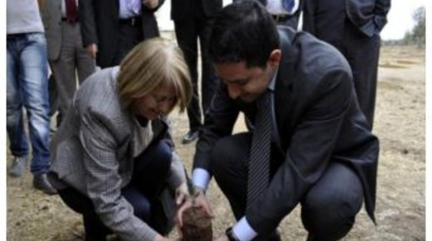 Oğuzeli Kaymakamlığından Fidan Dikme Kampanyası