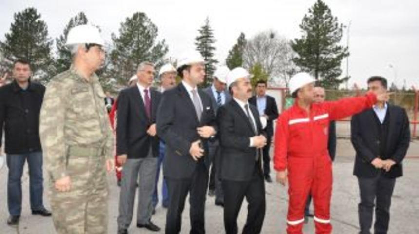 Vali Aydın: T&uuml;rkiye&rsquo;nin En B&uuml;y&uuml;k Karbondioksit Gaz &Uuml;retim Tesisi Siirt&rsquo;te