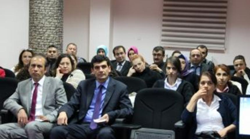 Uşak Kamu Hastaneleri Genel Sekreterliği'nde Protokol Eğitimi