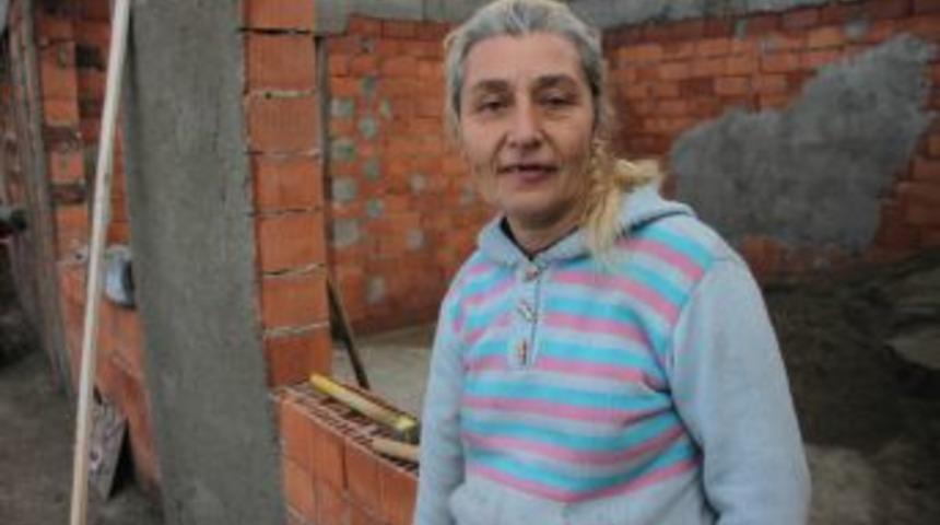 Barakada Yaşayan Kadına Devlet Eli Değdi