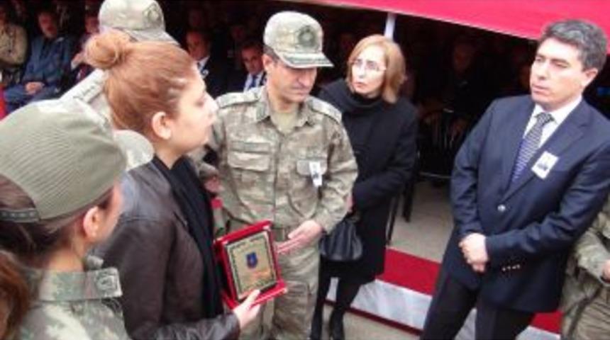 Şehit Astsubay İlker Düzova'nın Ismi Kışlaya Verildi