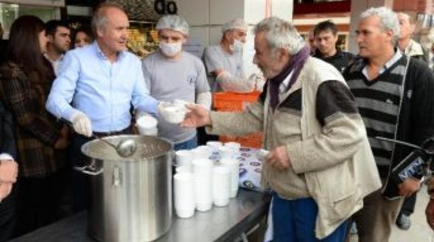 Muratpaşa&rsquo;da 20 Bin Kişilik Aşure