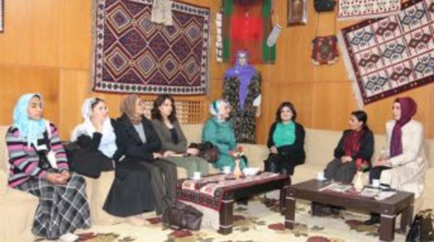 Kadın Derneği Aşure Programı D&uuml;zenledi