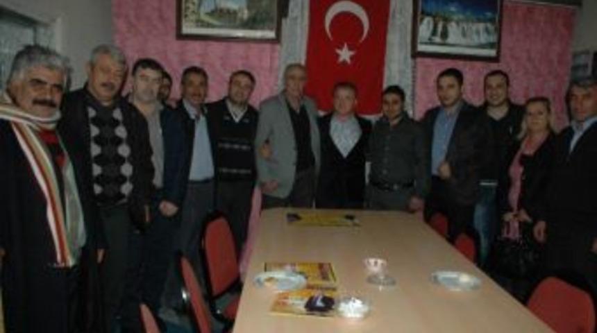 Chp'li Akdemir, Bucalı Derneklerle Elele