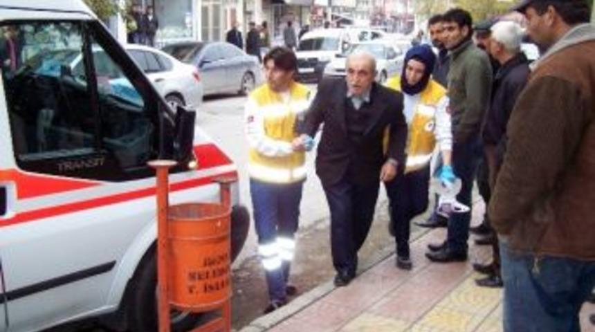 Besni'de Trafik Kazası: 1 Yaralı