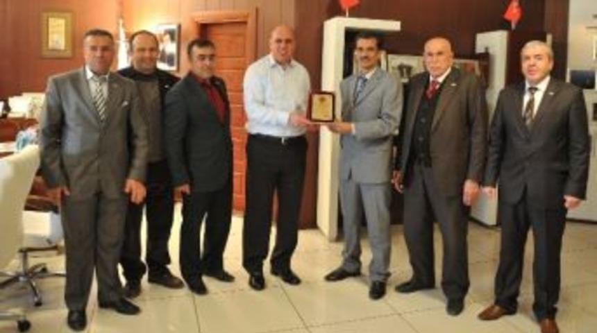 G&uuml;neydoğu Muhtarlar Federasyonu Başkanı Ayanoğlu&rsquo;nu Ziyaret Etti