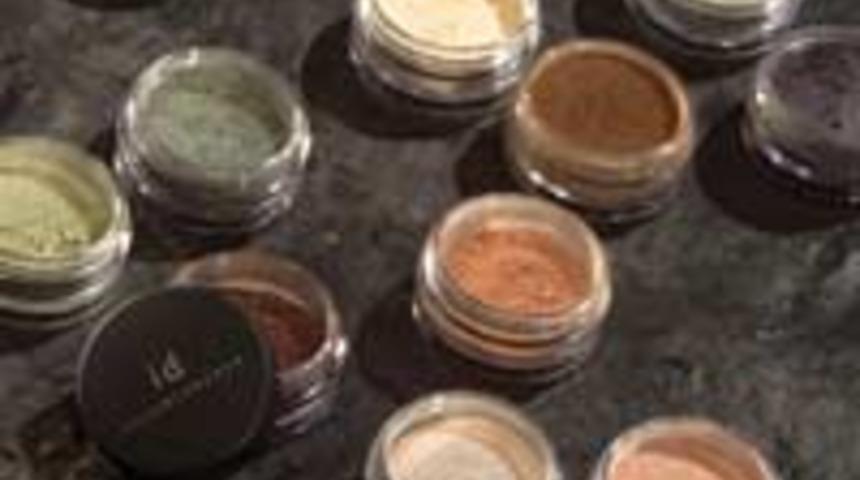 Yeni Yıl Makyaj &Uuml;r&uuml;nleri