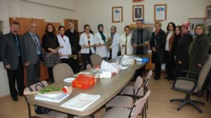 Ak Partili Hanımlar, Aksoy&rsquo;u Ziyaret Etti