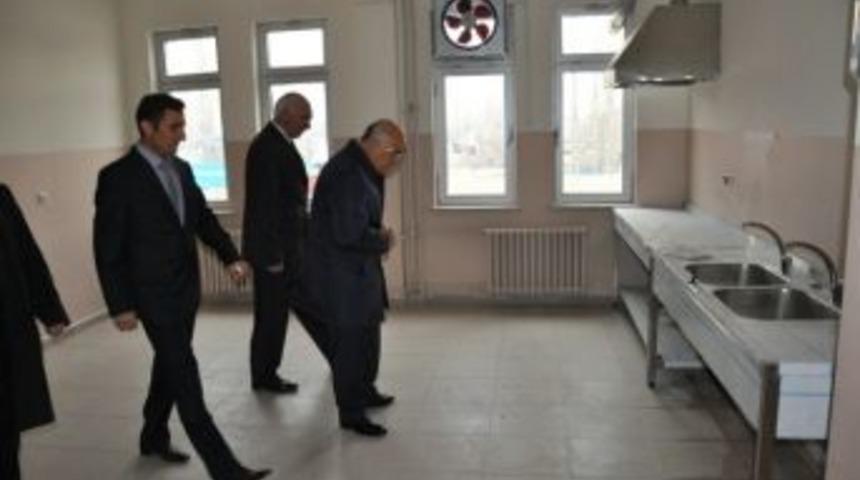 Vali Pek Kız Teknik Ve Meslek Lisesi'nde İncelemelerde Bulundu