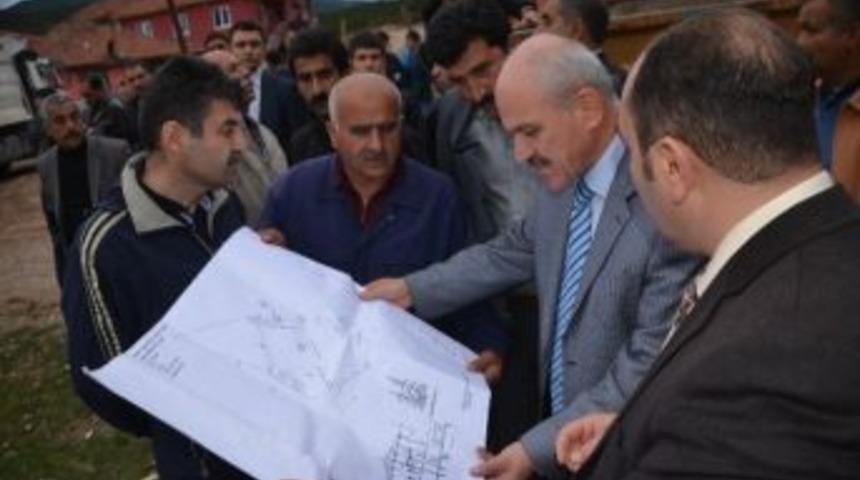 Genel Sekreter Mehmet Uzun Cumayanı K&ouml;y&uuml;nde İncelemelerde Bulundu